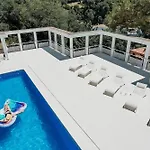 Casa Blanca Dosrius