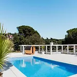 Casa Blanca Villa Dosrius